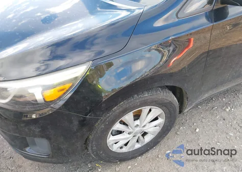 2016 Kia Sedona Lx z USA, uszkodzony, nr VIN KNDMB5C1XG6127956